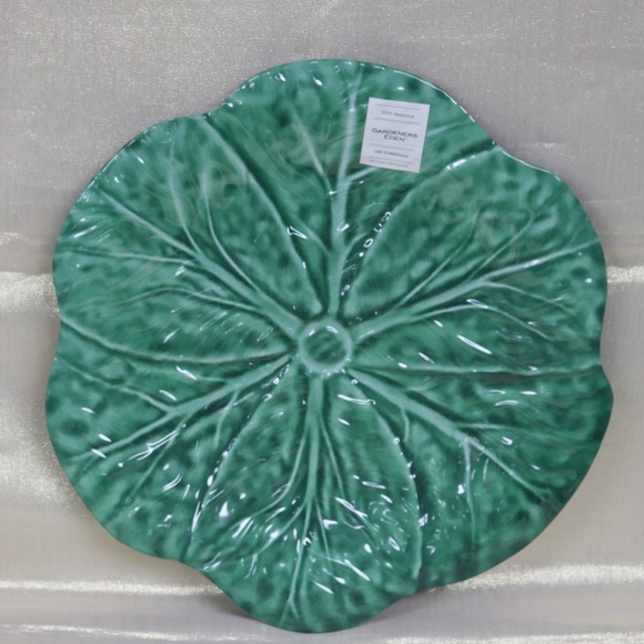 GARDENERS EDEN EMBOSSED SHAPED CABBAGE LEAF RD MELAMINE PLATTER TRAY 19" - GREEN - Picture 1 of 5